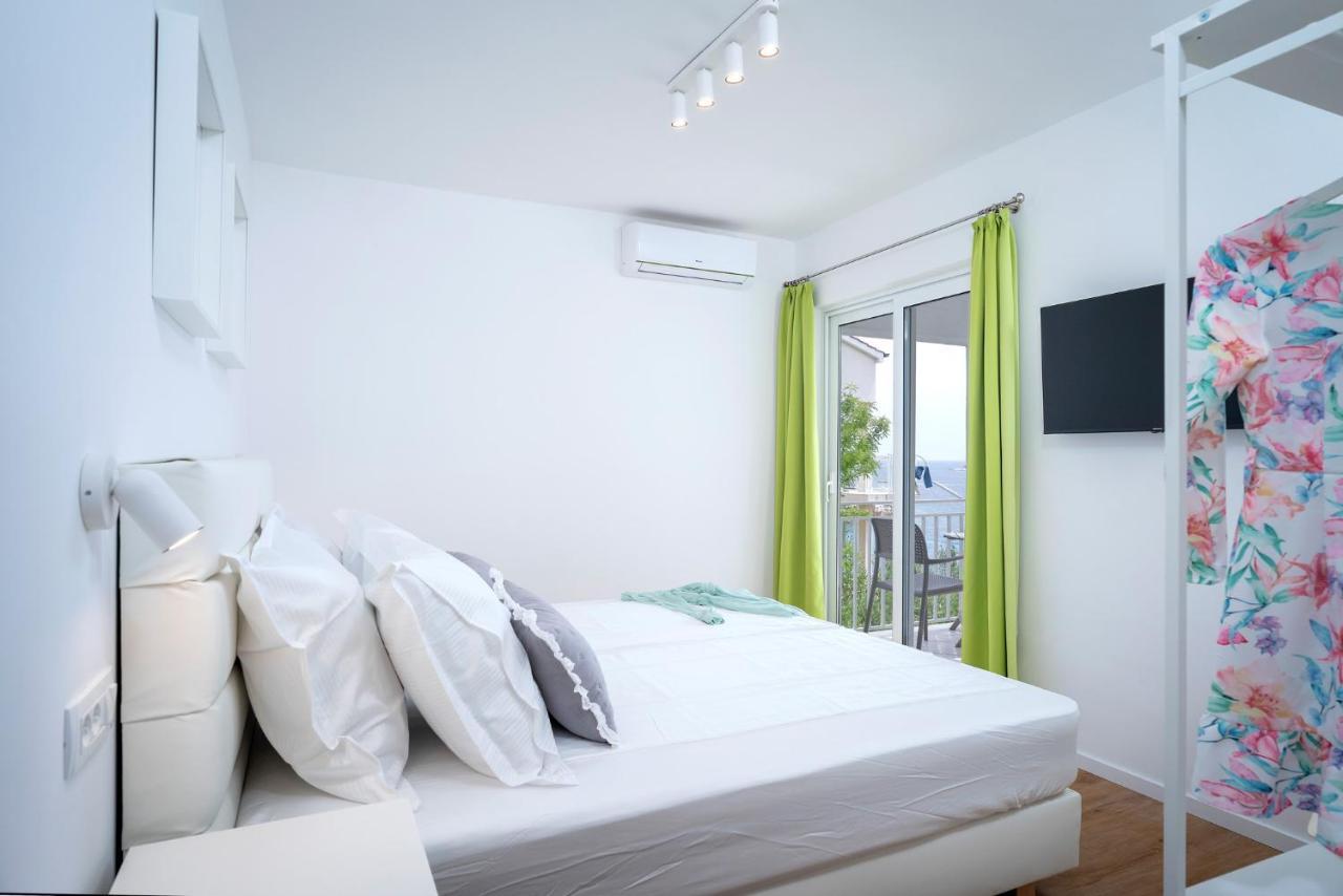 Feelhvar Along Bluelagoon Beach 赫瓦尔 外观 照片