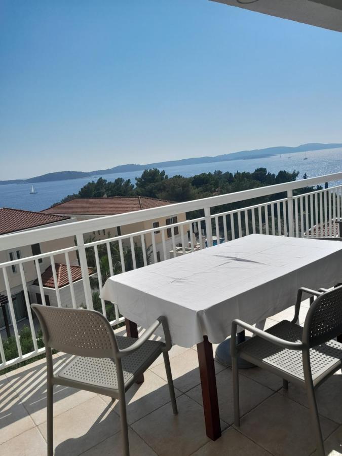 Feelhvar Along Bluelagoon Beach 赫瓦尔 客房 照片